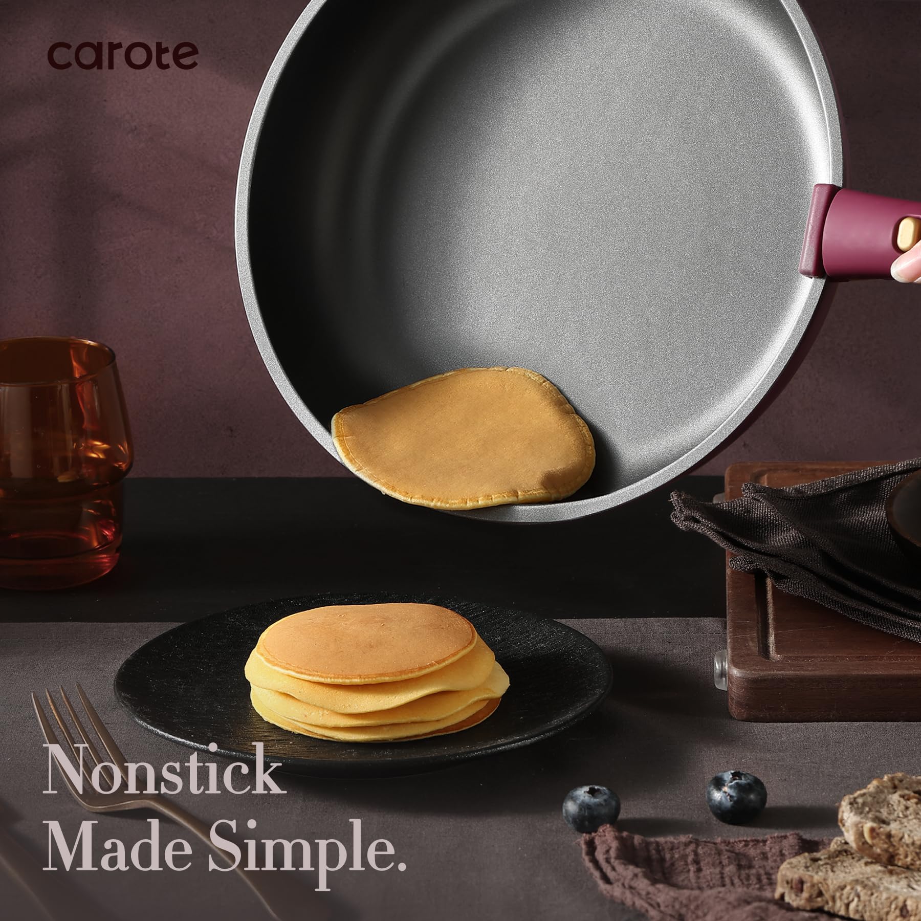 CAROTE detachable handle attached to a frying pan for secure use and quick removal