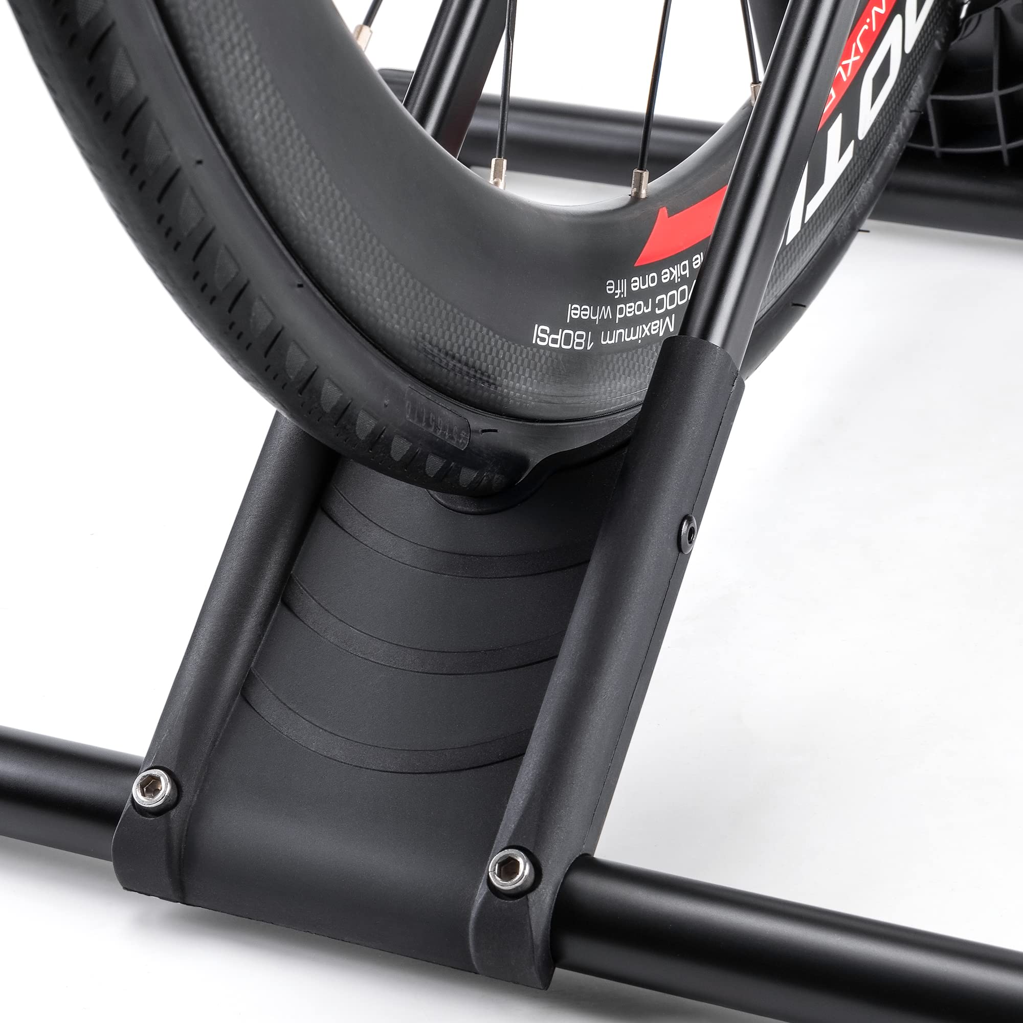 CHEPARK rubberized feet on base providing floor grip and stability