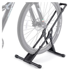 CHEPARK front view of freestanding bike stand showing stable cradle