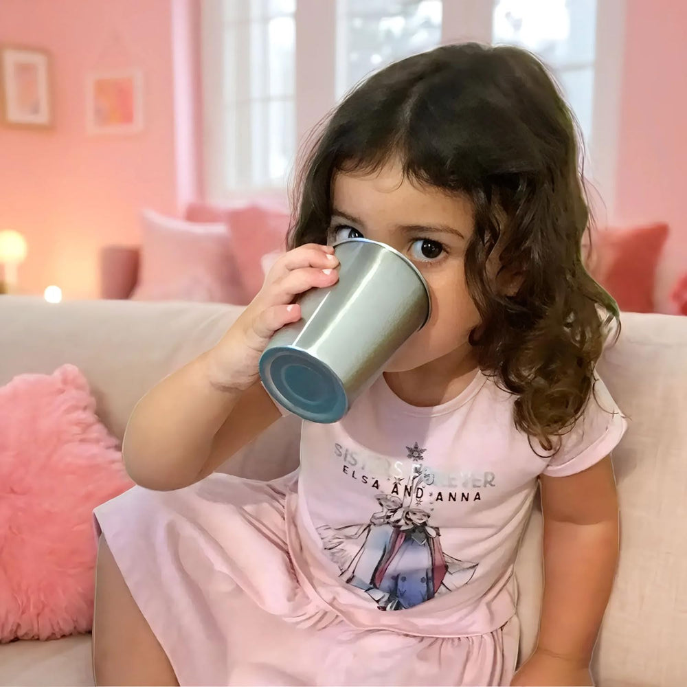 CHILLOUT LIFE cup fitted with silicone lid, converts to toddler-friendly sippy