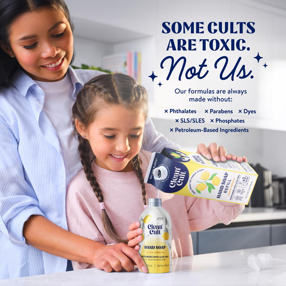 Cleancult paper-based packaging detail highlighting reduced plastic waste