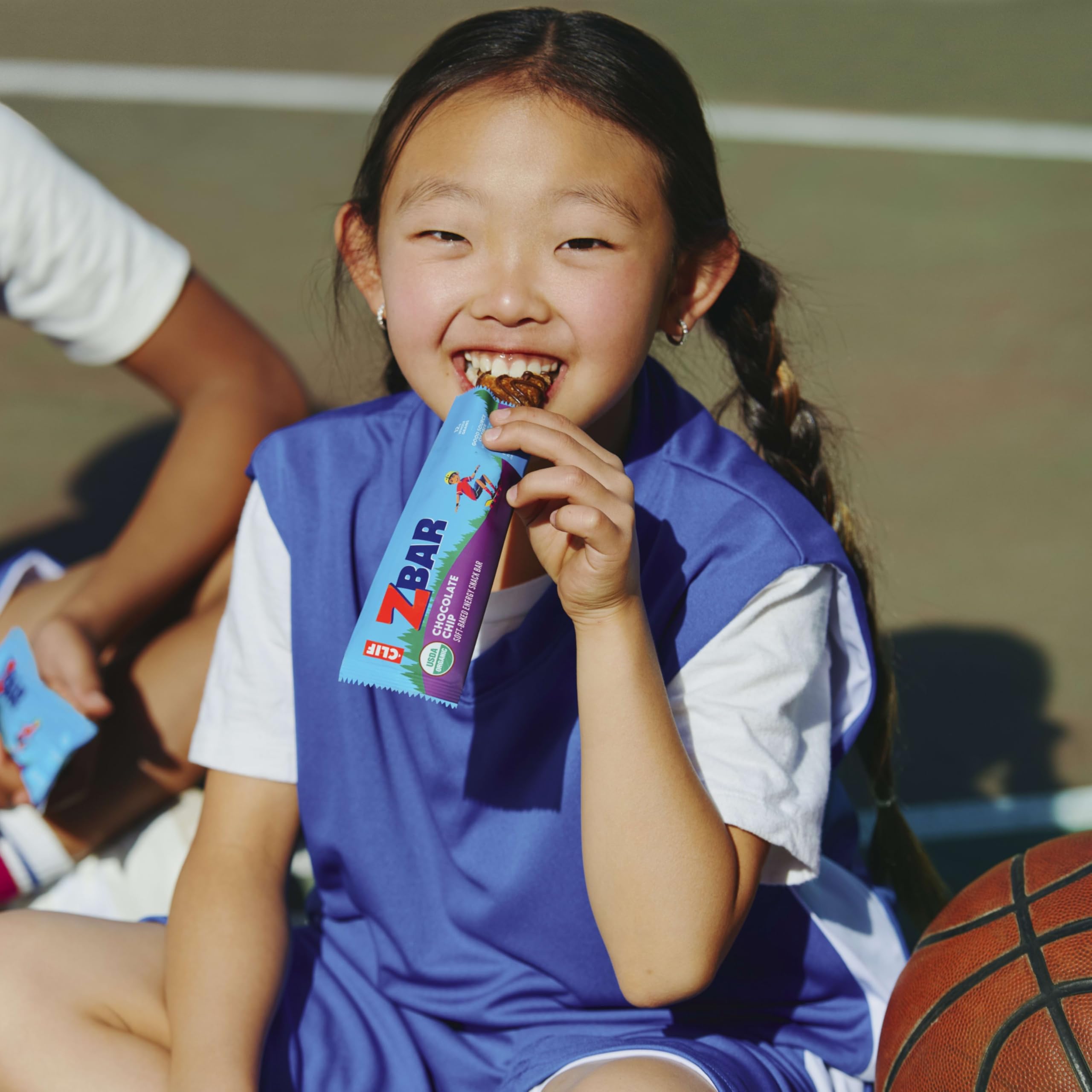 Clif Kid Zbar multi-flavor box layout showing 24-count presentation