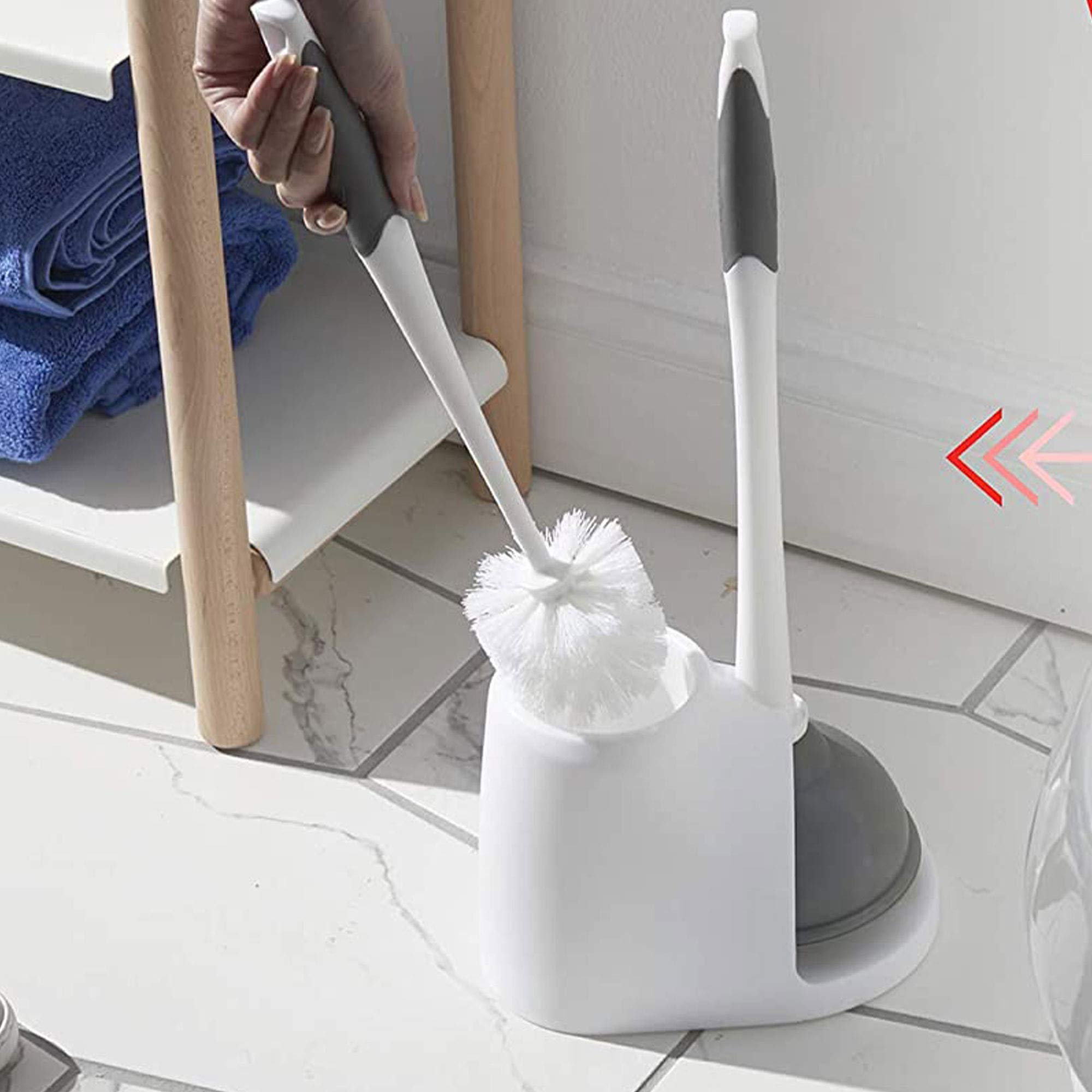 Clorox detailed shot of flanged plunger cup delivering strong seal for clogs