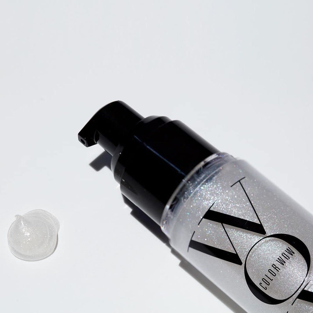 COLOR WOW label close-up highlighting UV protection and color-preserve benefit
