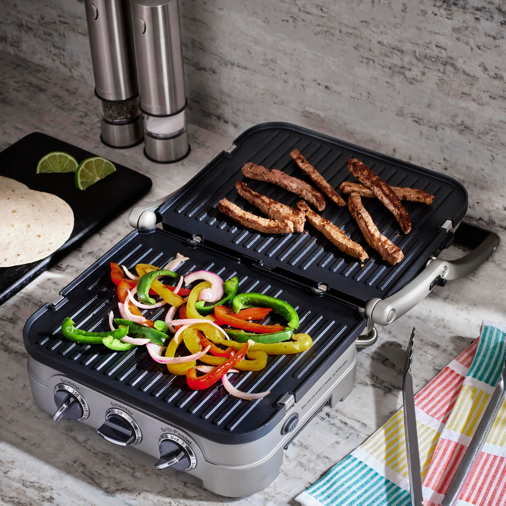 Cuisinart Griddler close-up of grill ridges providing clear sear marks