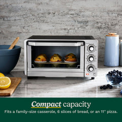Cuisinart baking an 11-inch pizza demonstrating even cooking and versatility