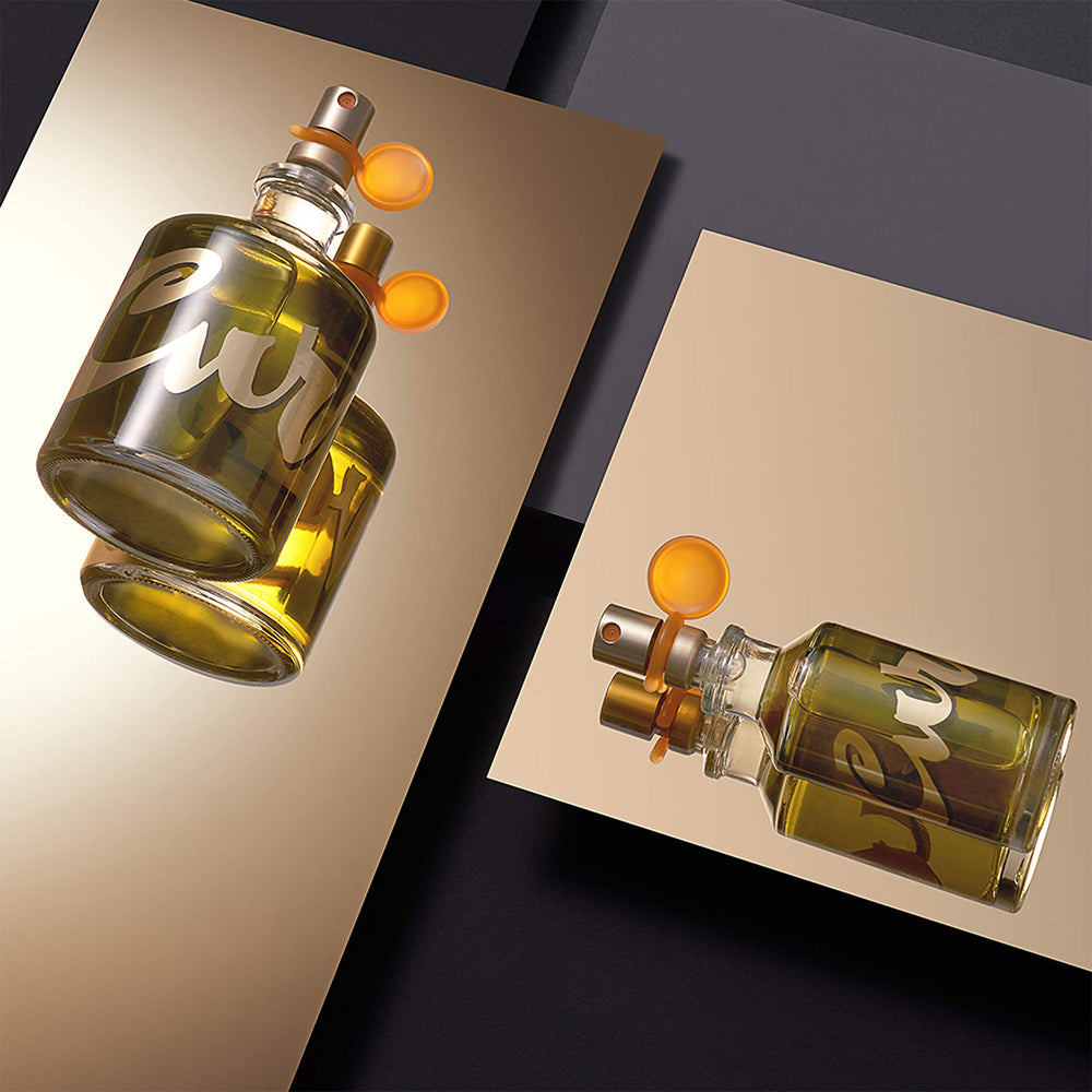 Curve travel kit and full bottle illustrating layering and travel-ready use