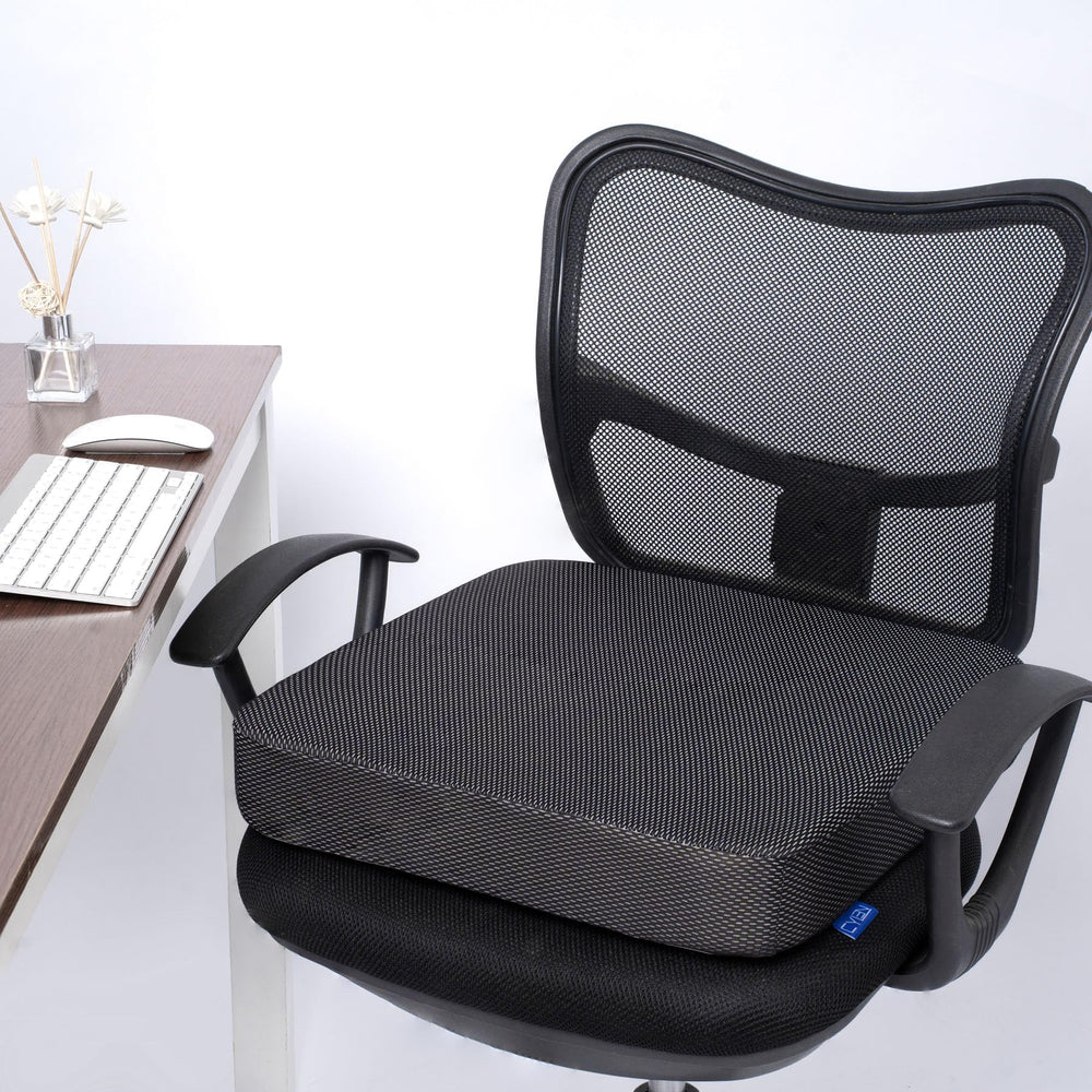 CYLEN cushion on an office chair improving posture and reducing pressure