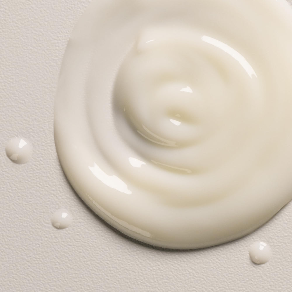 Davines application on damp hair showing easy distribution and reduced tangles