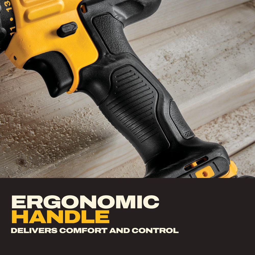 DEWALT contractor bag closed for tidy transport and on-site protection