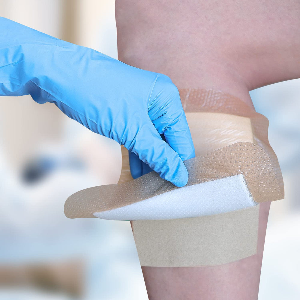 Dimora pad in wound model illustrating non-stick gel and gentle removal benefit