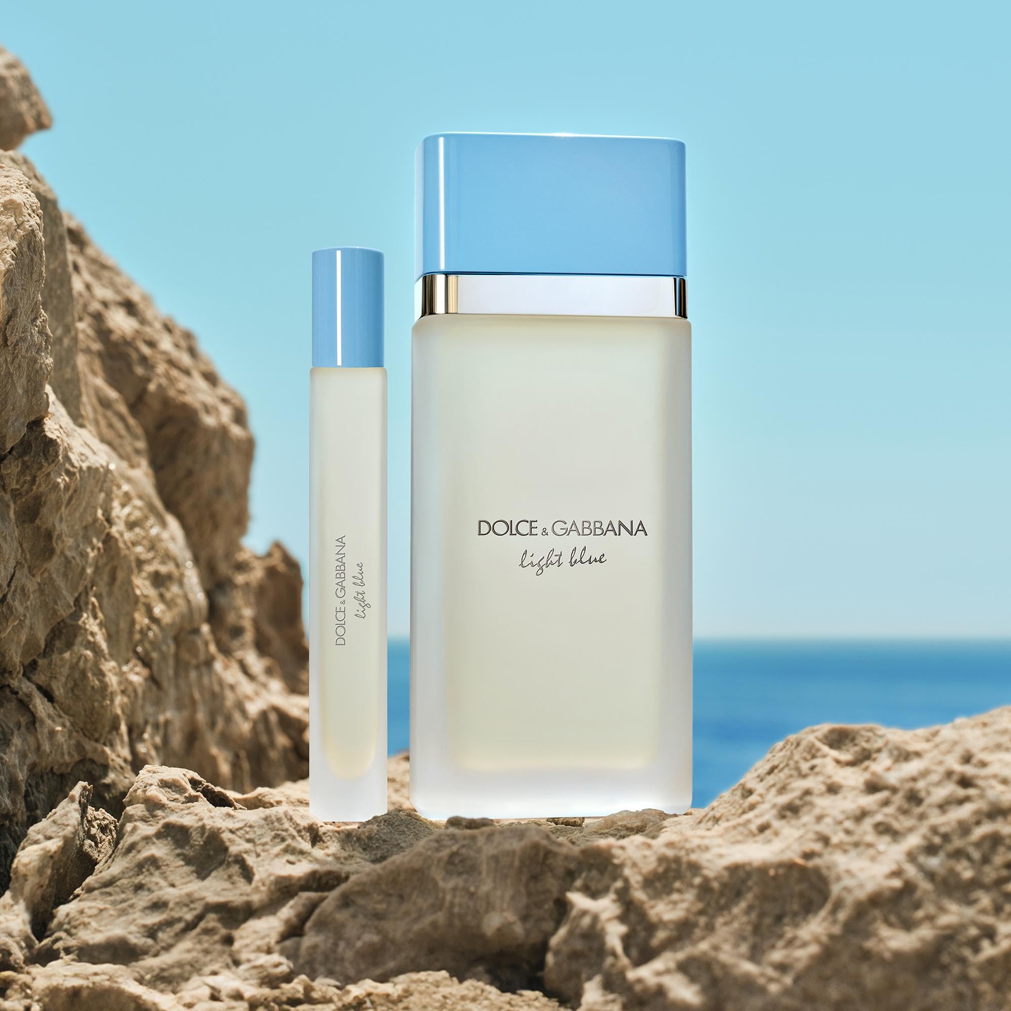 Dolce&Gabbana glass close-up revealing texture and luminous perfume color