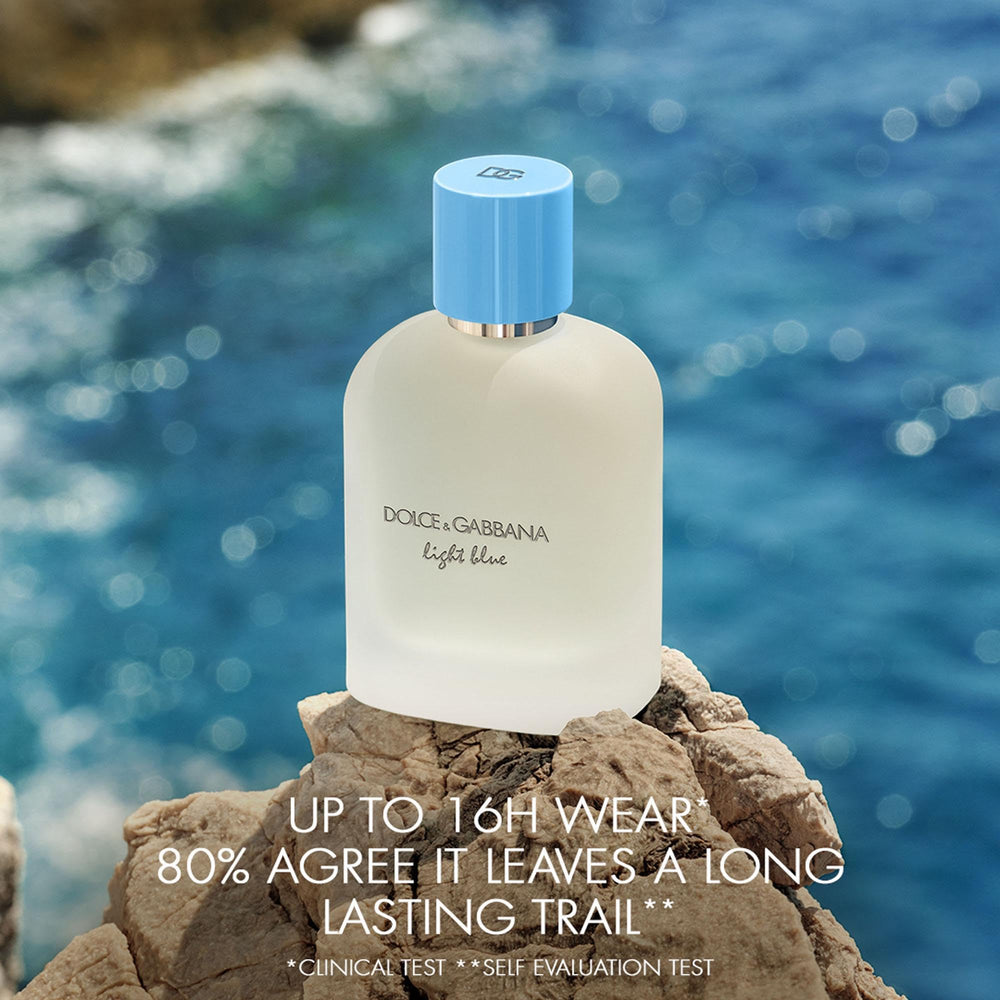 Dolce&Gabbana Light Blue close-up of glass texture emphasizing quality craftsmanship