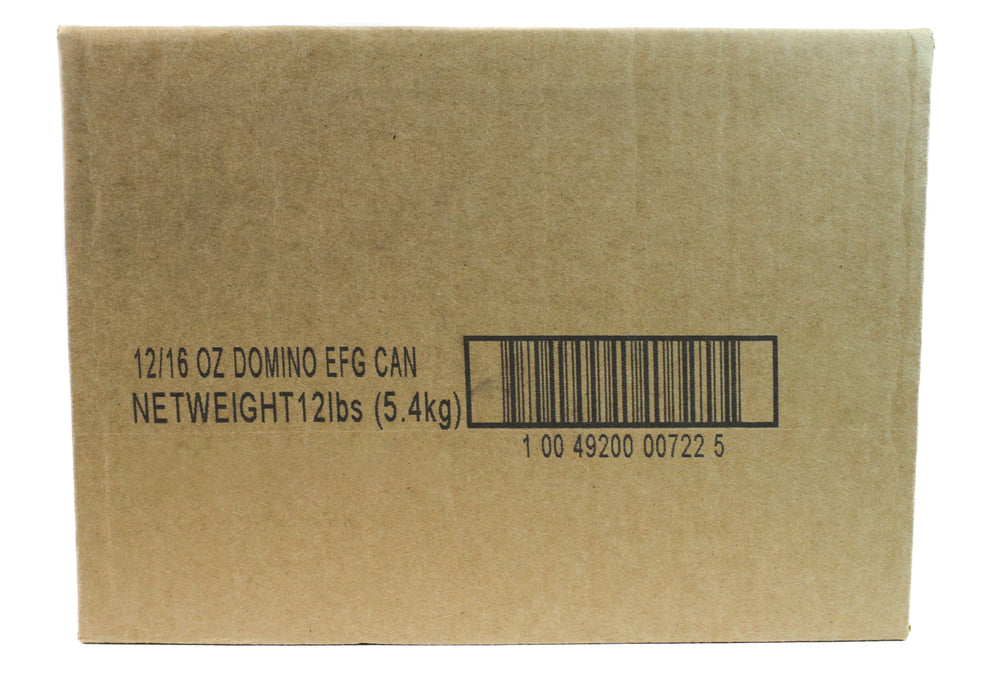 Domino close-up of resealable spout demonstrating spill-free pouring benefit
