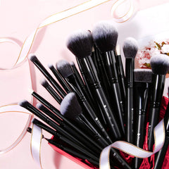 DUcare full set laid out displaying all brushes for versatile makeup routines