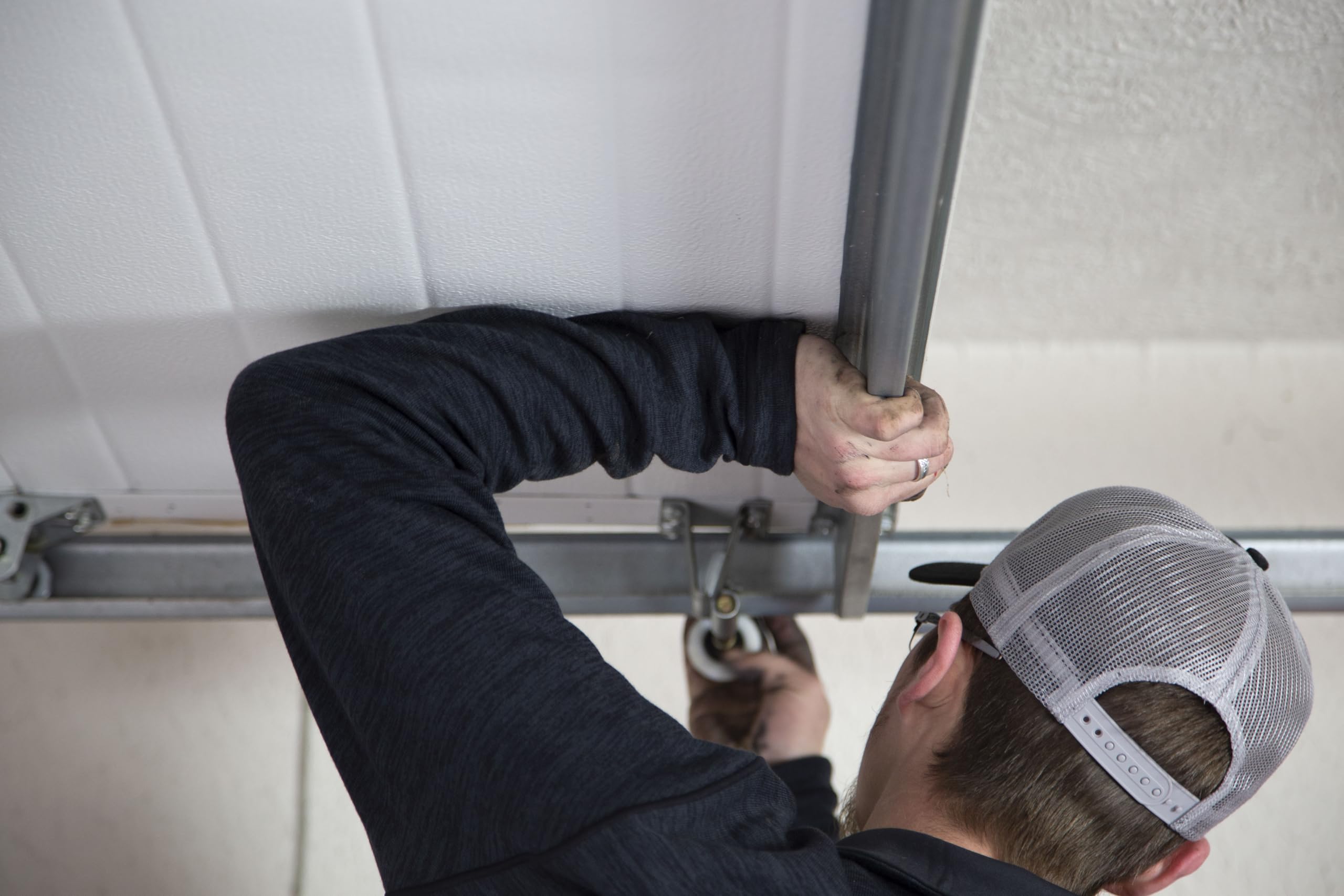 DURA-LIFT 4-inch stem detail emphasizing secure fit and straightforward installation
