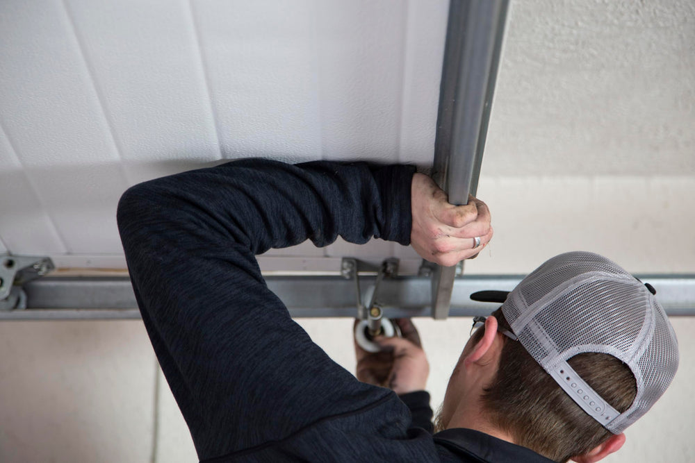 DURA-LIFT 4-inch stem detail emphasizing secure fit and straightforward installation