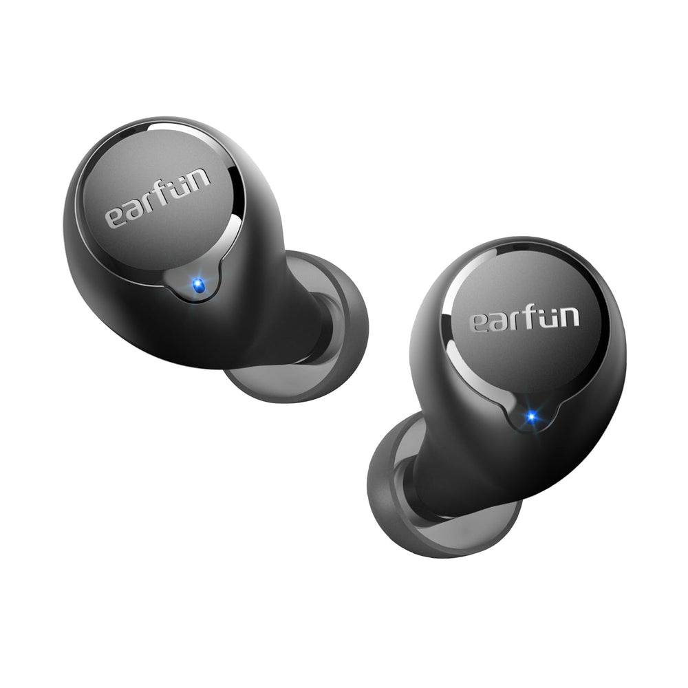 EarFun front packaging showing earbuds and case, clear product presentation benefit