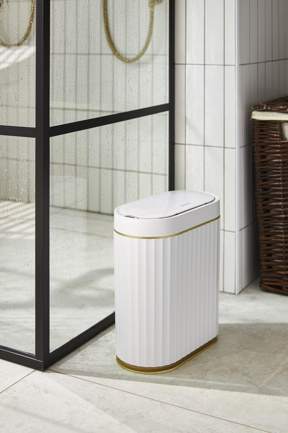 ELPHECO lid opening via motion sensor for touch-free convenience