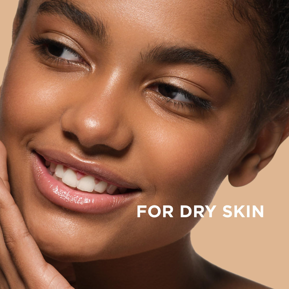 EltaMD close-up of creamy texture demonstrating fast-absorbing moisture