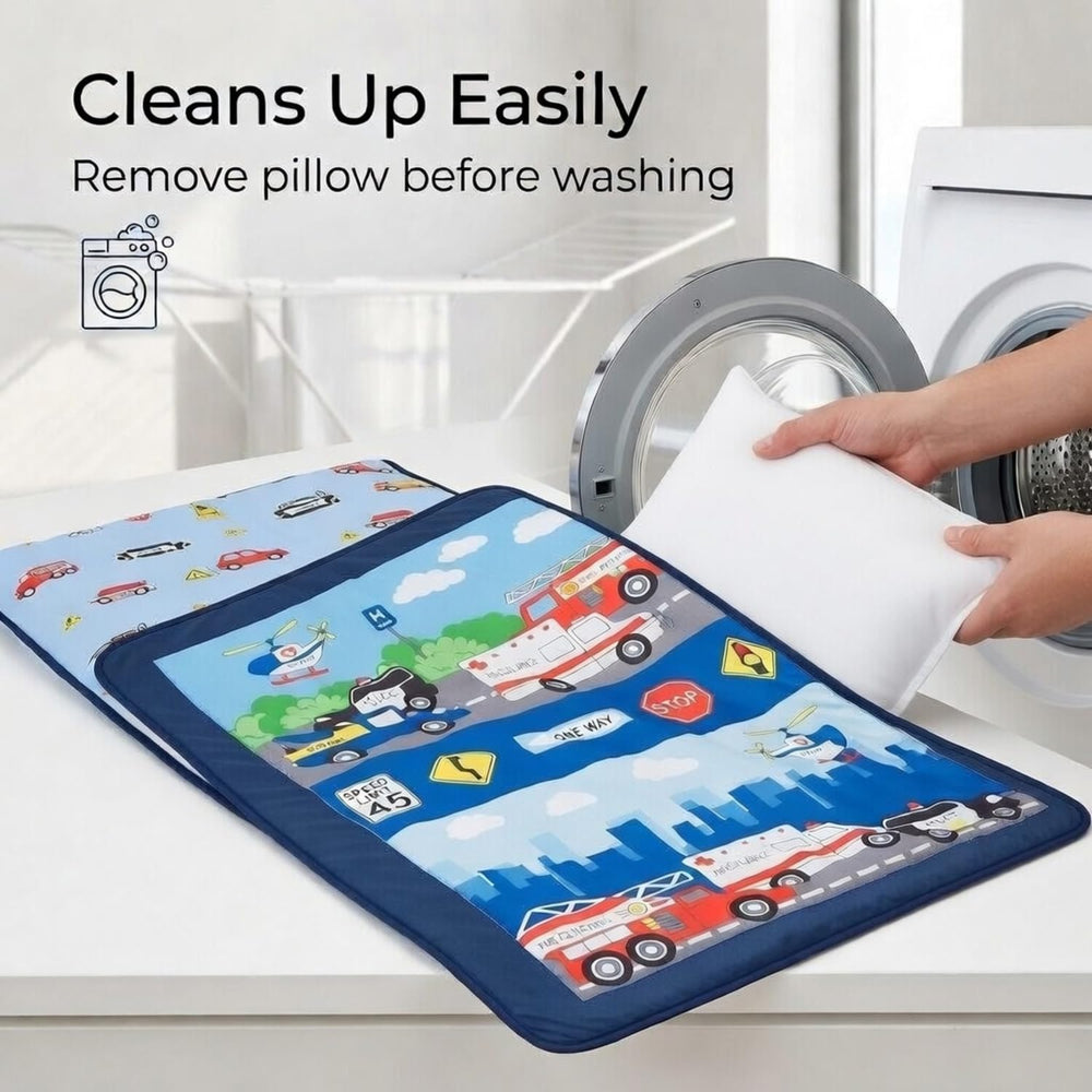 EVERYDAY KIDS close-up of microfiber blanket texture showing soft, plush comfort