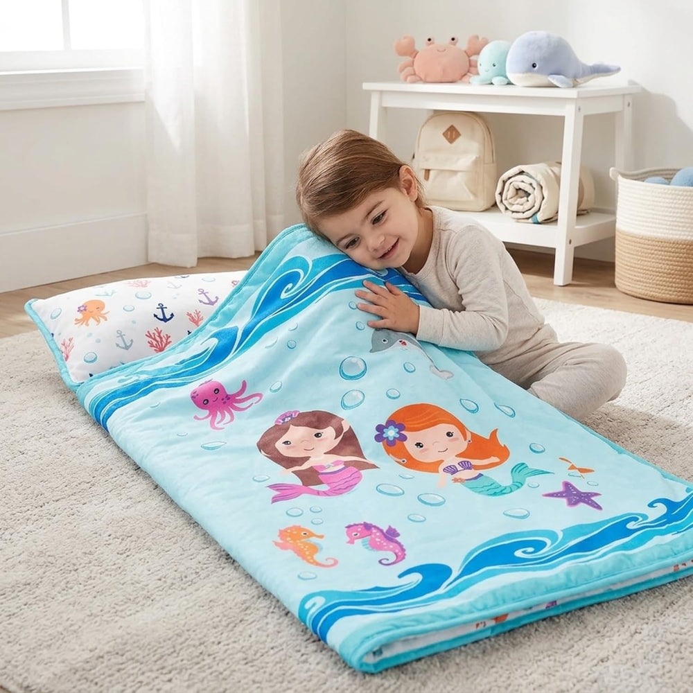 EVERYDAY KIDS clear name tag window on mat showing identification ease and organized benefit