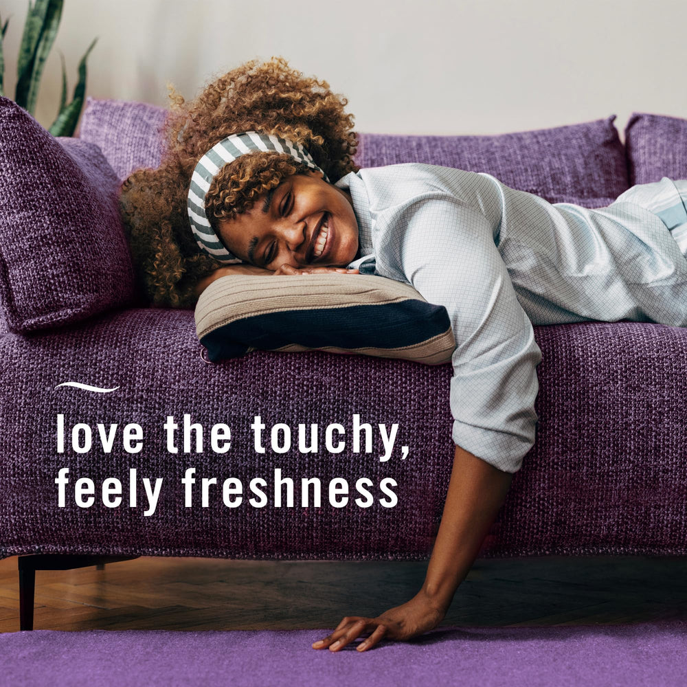Febreze Touch refreshing sneakers to eliminate odors and revive fabrics