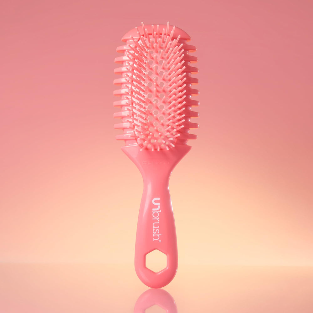 FHI Heat UNbrush Curl being used in salon for professional wet styling