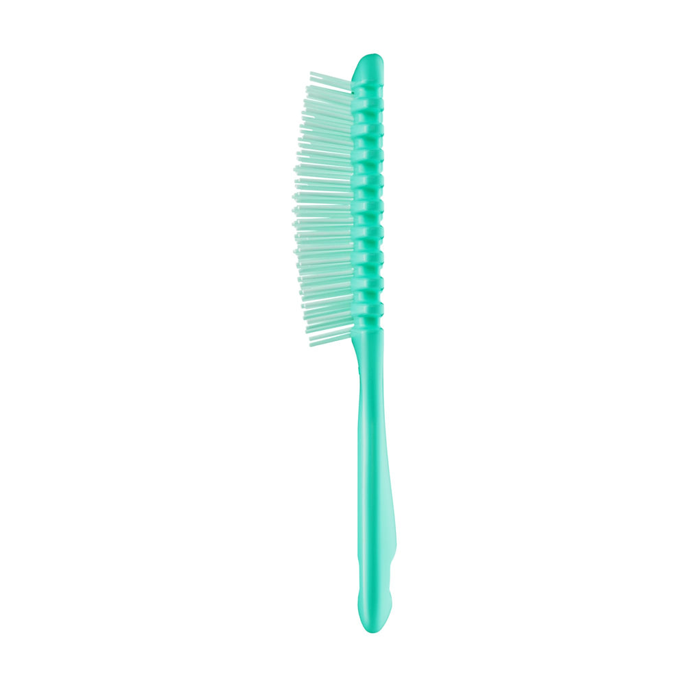 FHI Heat UNbrush Curl StyleCurl handle close-up for secure wet grip
