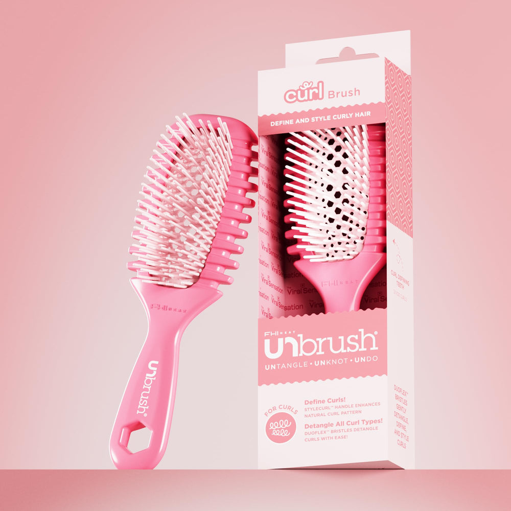 FHI Heat brush detangling wet curls for smoother, frizz-controlled styling