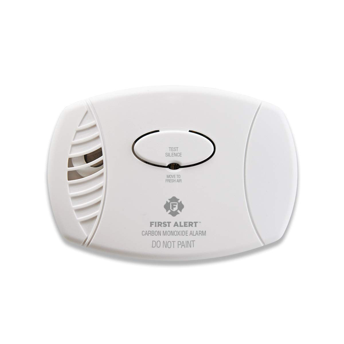 First Alert CO605 front view showing compact design and outlet plug for quick protection