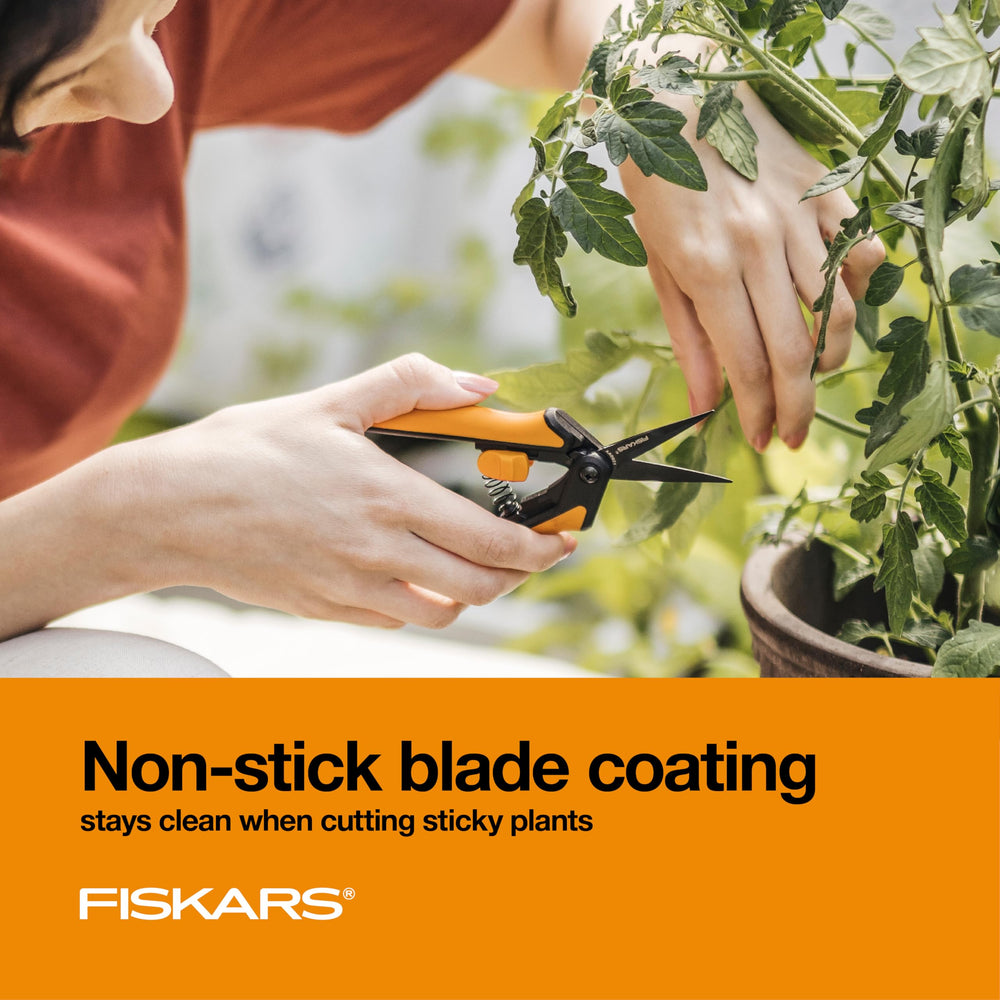 Fiskars SoftGrip handle detail for comfortable, anti-slip control