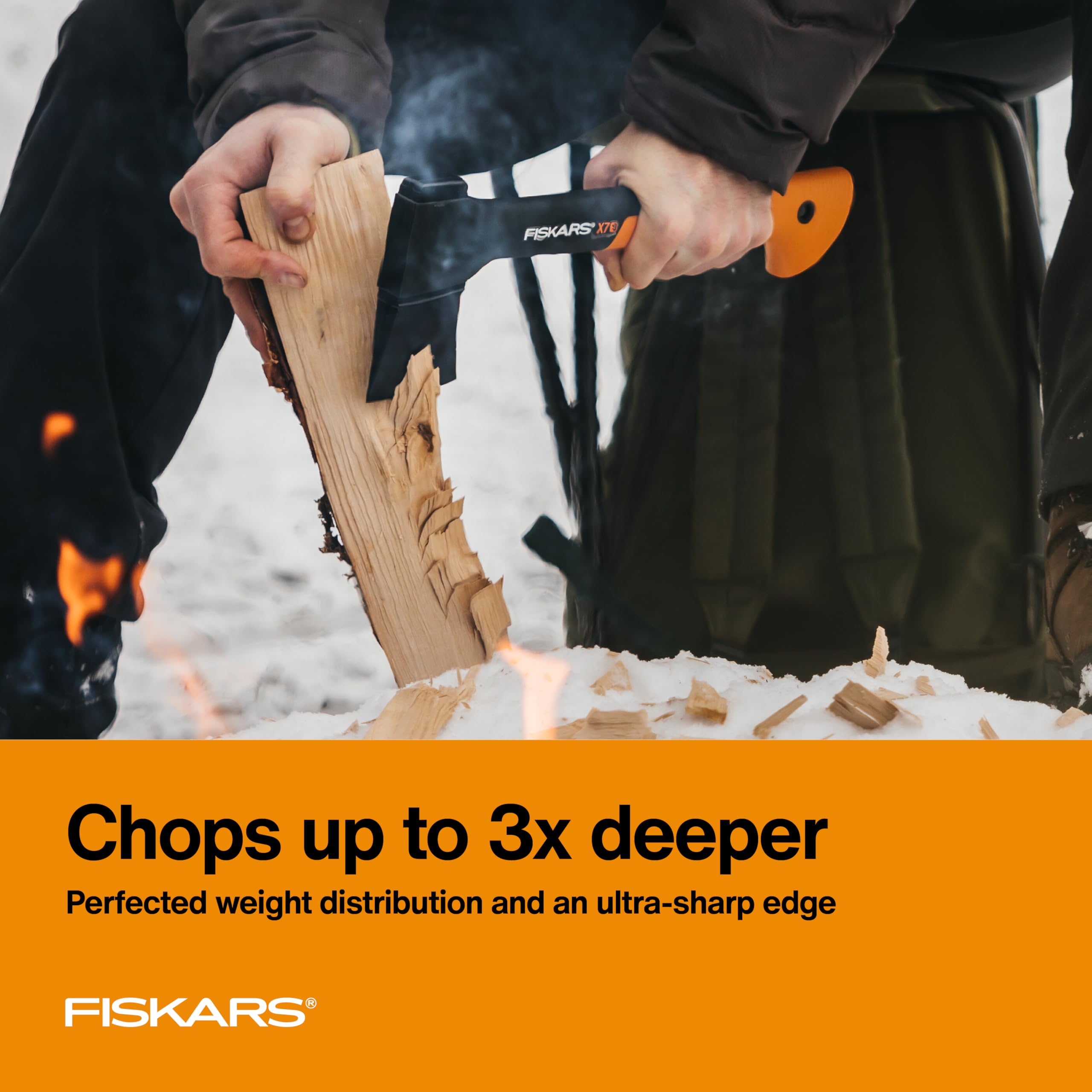 Fiskars X7 splitting kindling in use demonstrating faster cuts
