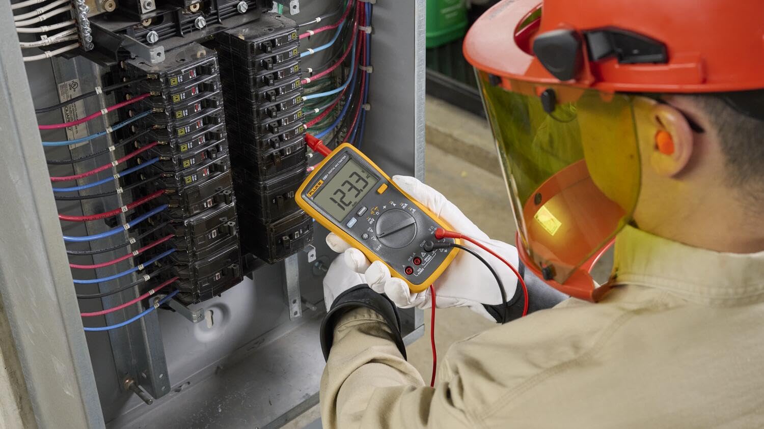 Fluke 15B+ measuring voltage inside electrical panel for fast troubleshooting benefit