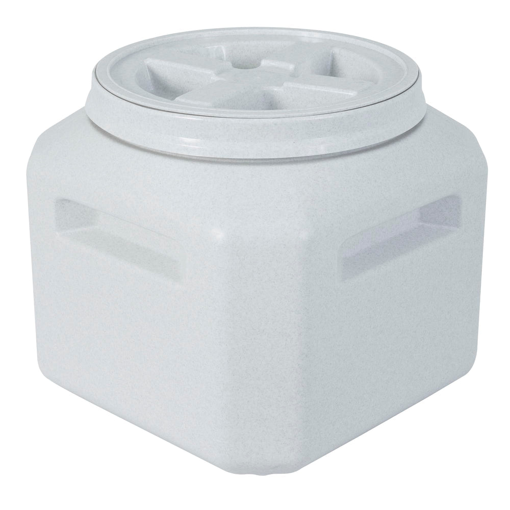Gamma2 Vittles Vault included scoop for clean, accurate serving