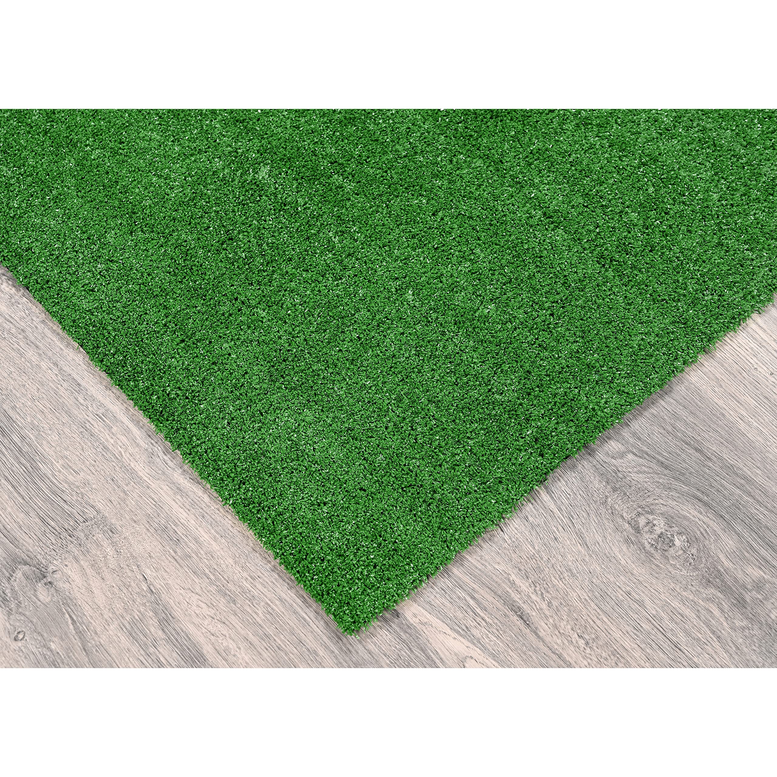Garland Rug close-up of polypropylene fibers showing realistic texture and easy cleaning