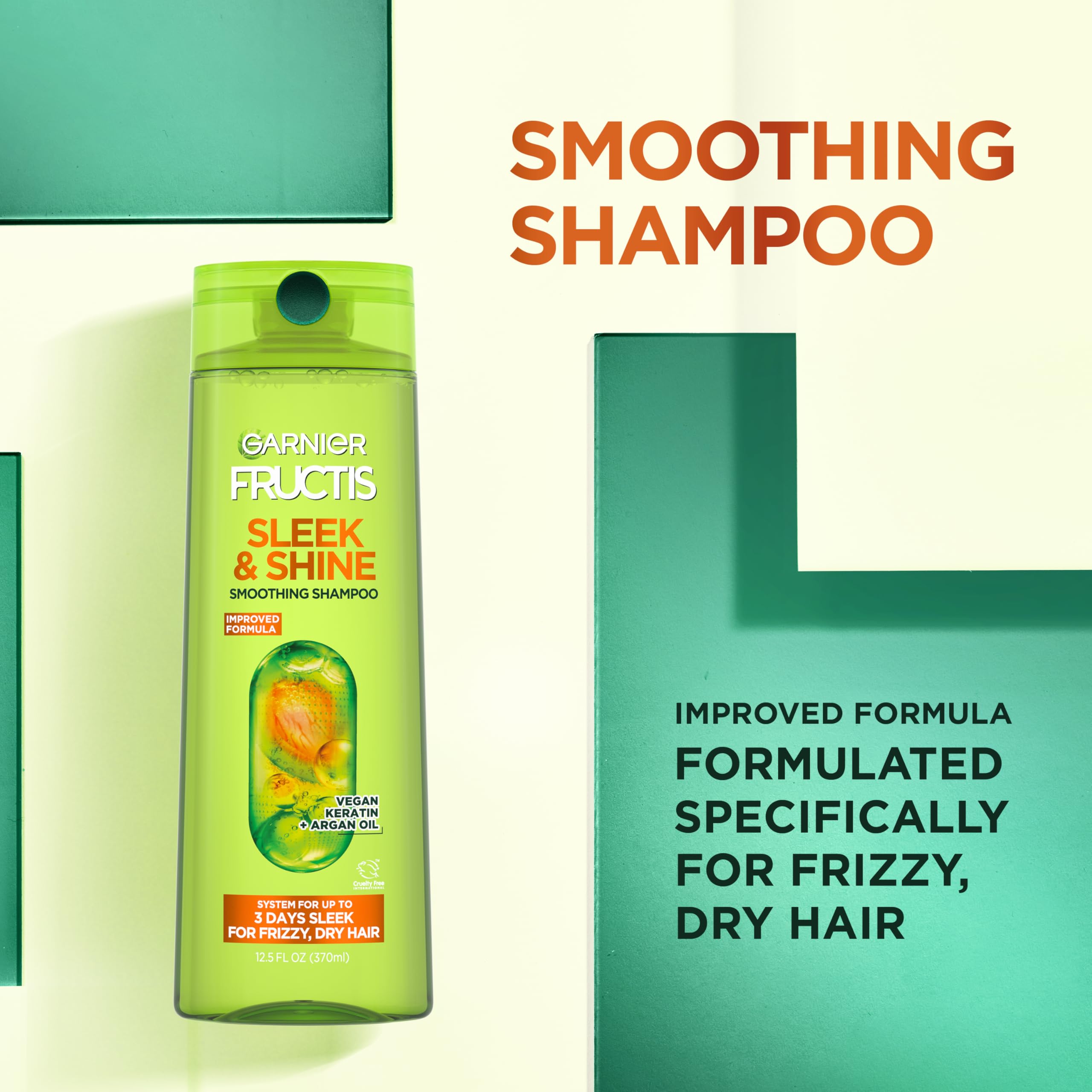 Garnier Fructis conditioner creamy texture close-up for smoothing and hydration