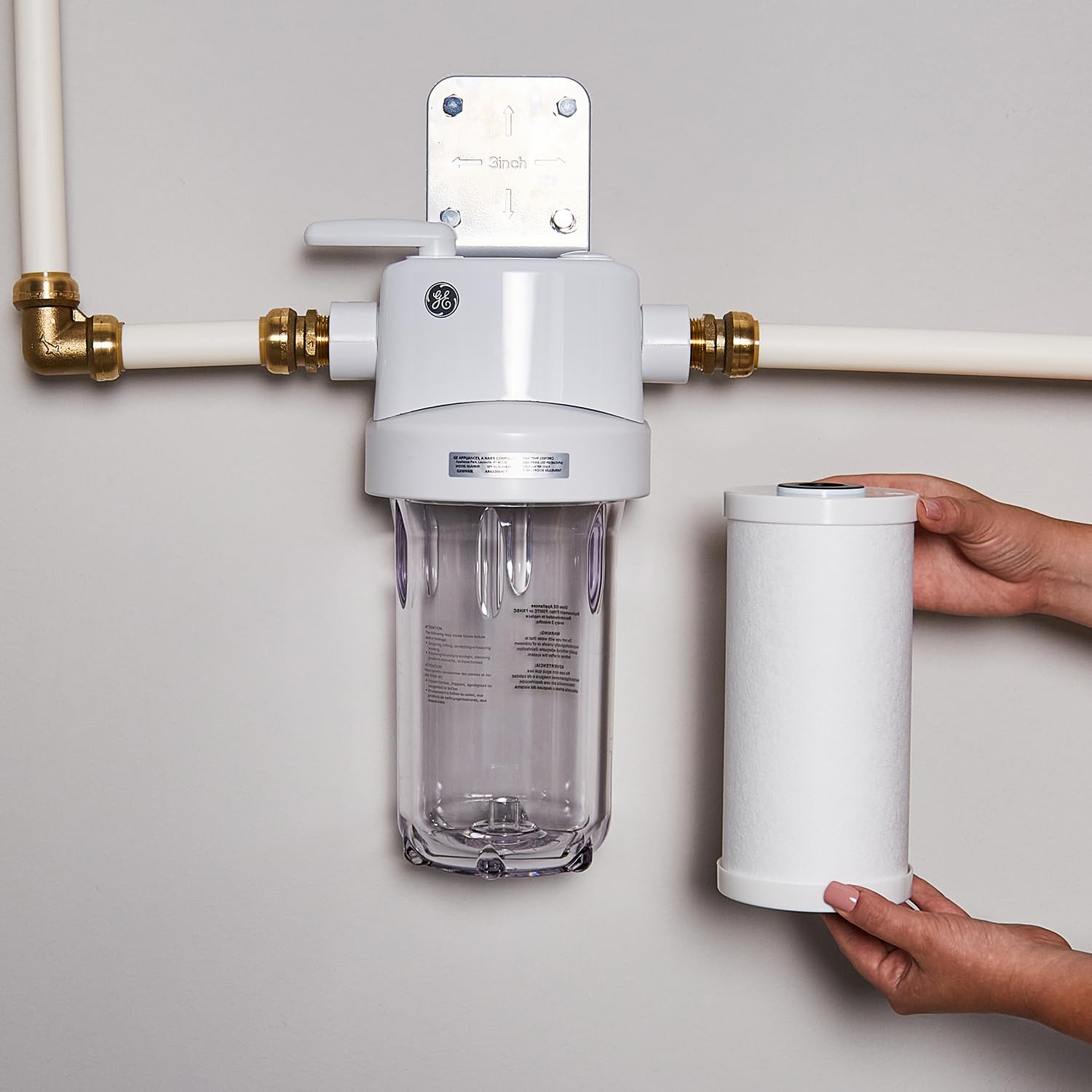 GE FXHTC in kitchen setting with clear faucet water showing improved taste and odor