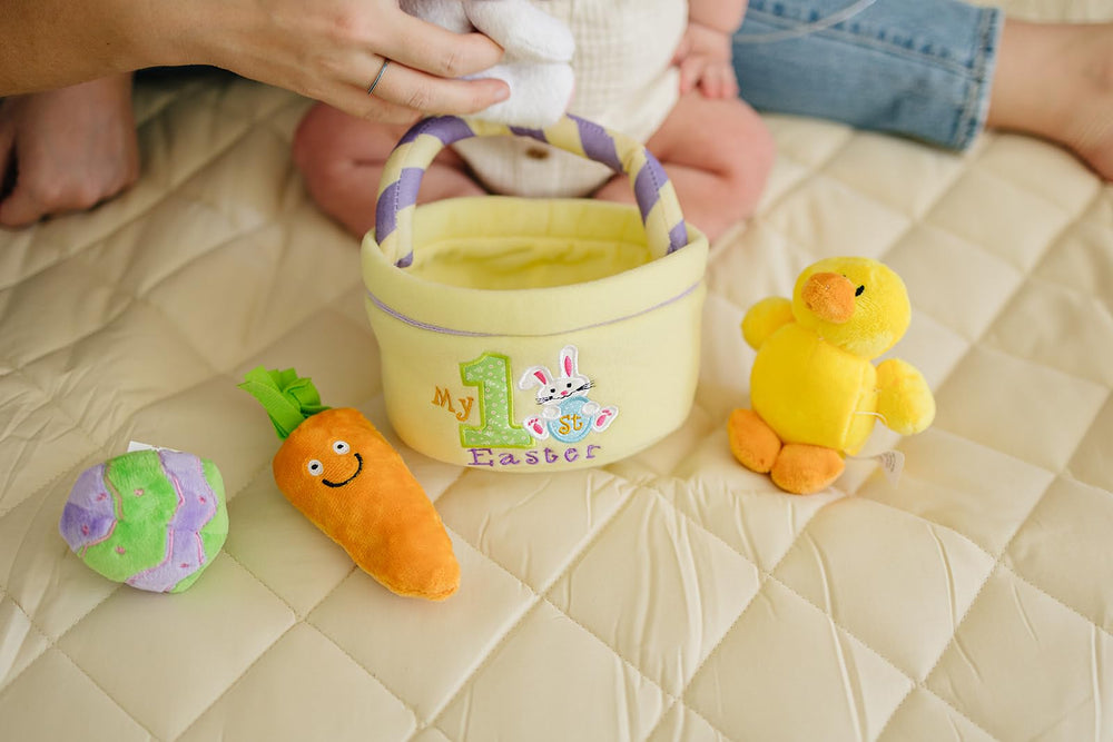 Genius Baby Toys close-up of egg showing internal rattle for auditory play
