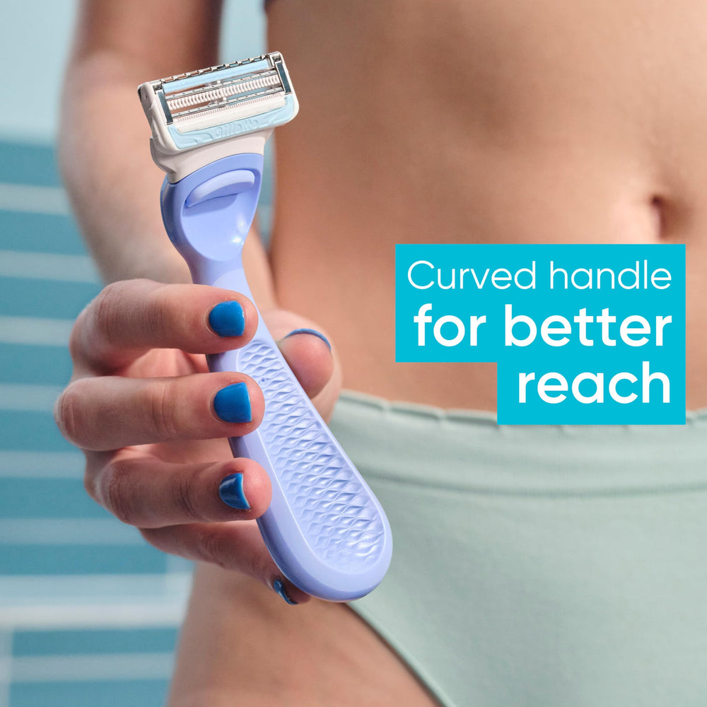 Gillette Venus small head angle demonstrating compact design for tight areas