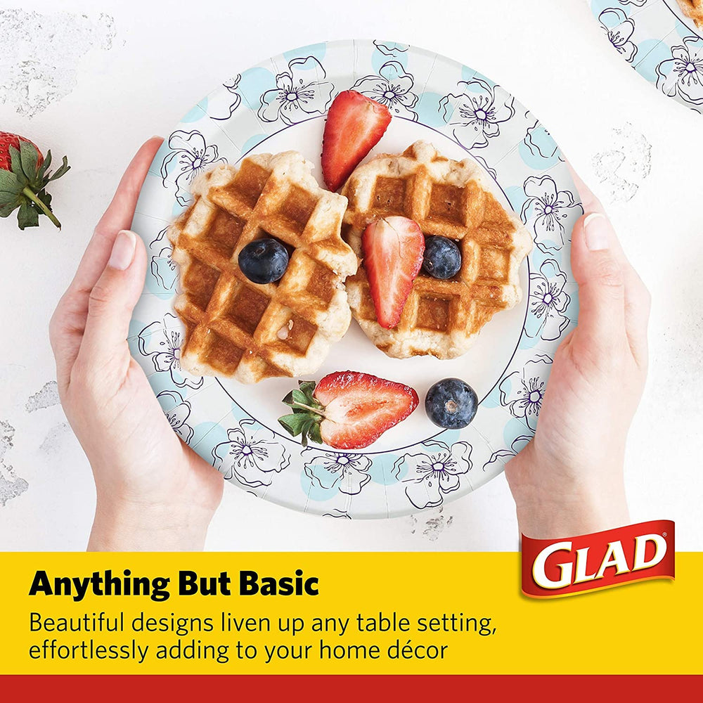 Glad plate holding pasta and sauce to show soak-proof performance
