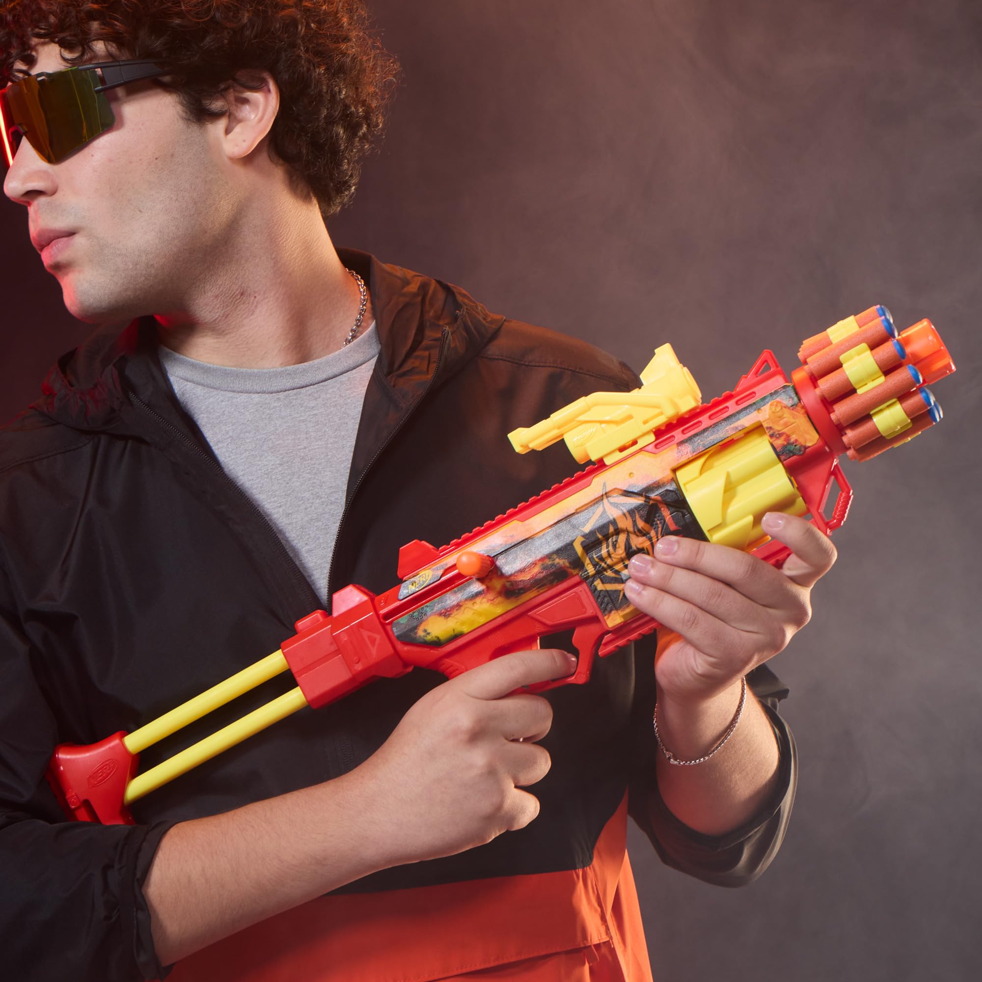Hasbro Nerf FlareFusion rotating cylinder closeup highlighting six-dart capacity benefit