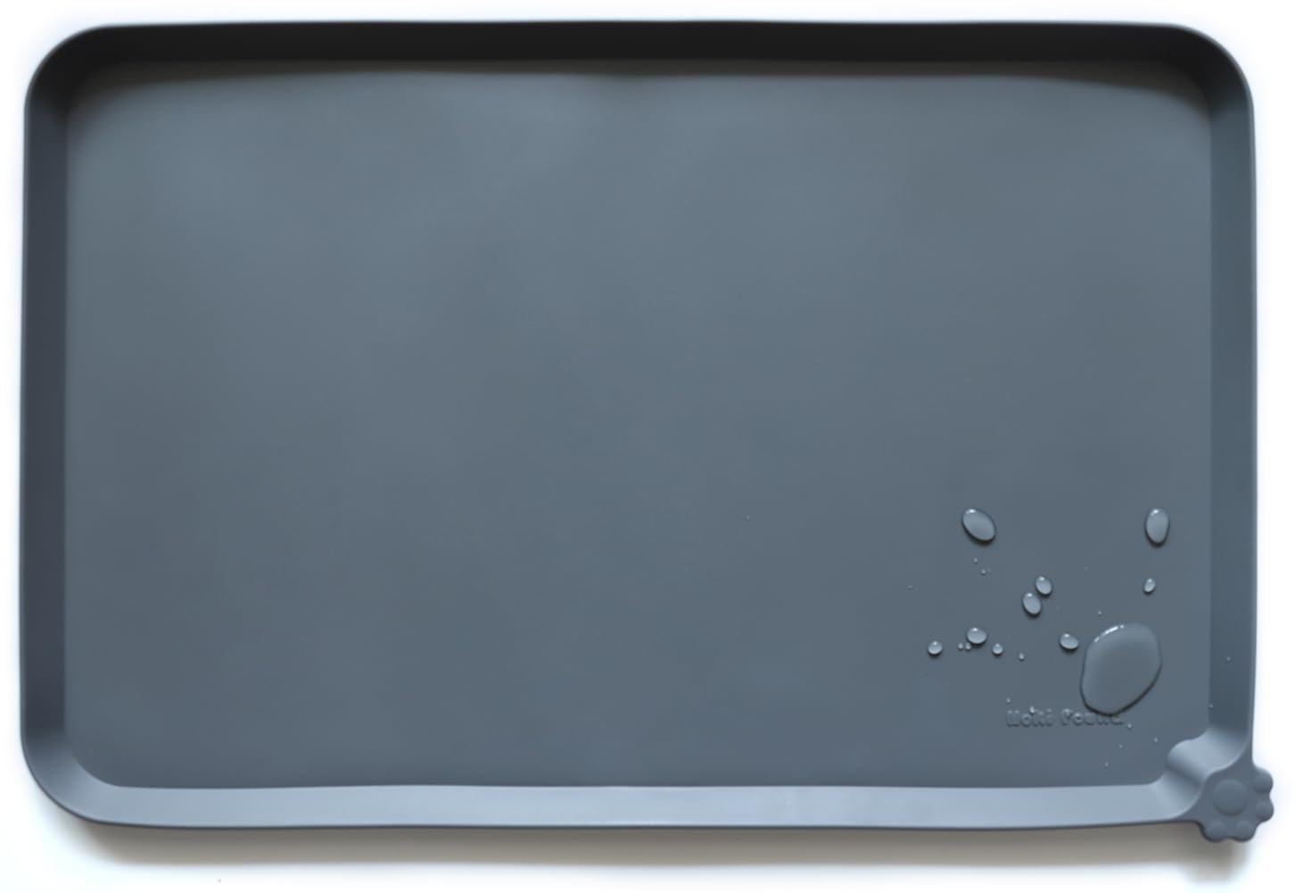 Hoki Found front view gray mat protecting floor and keeping bowls tidy