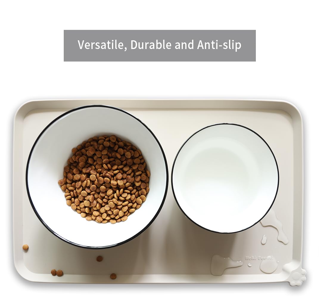 Hoki Found mat in use with dog bowls demonstrating tidy mealtime