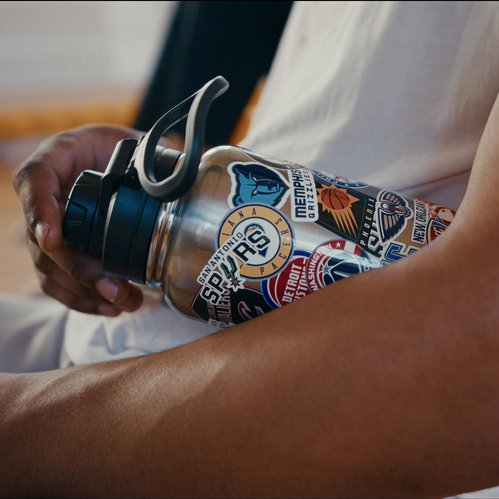 Hydrapeak in lifestyle courtside use demonstrating on-the-go hydration benefit