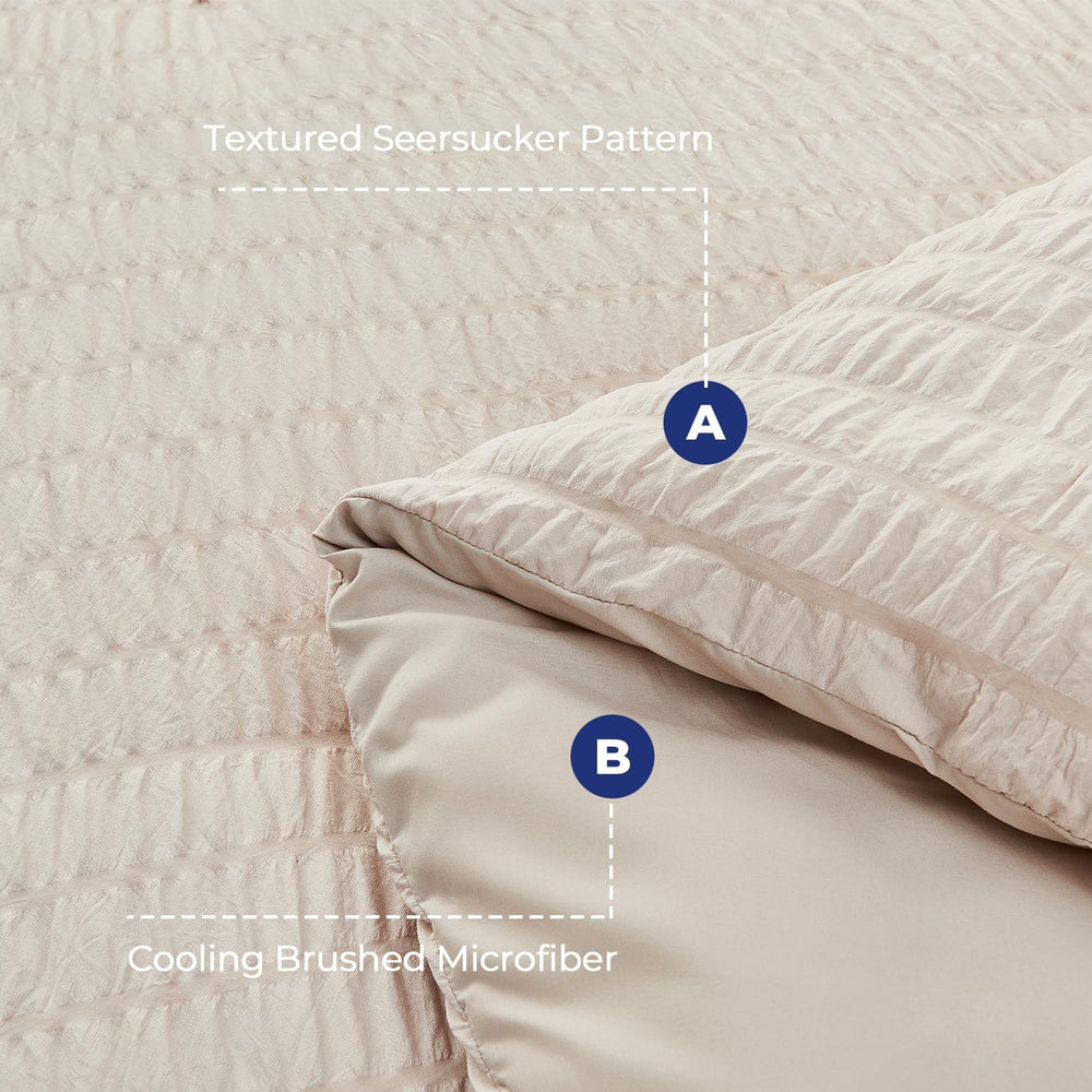 HYMOKEGE fitted sheet on mattress showing deep pocket fit and no-slip benefit