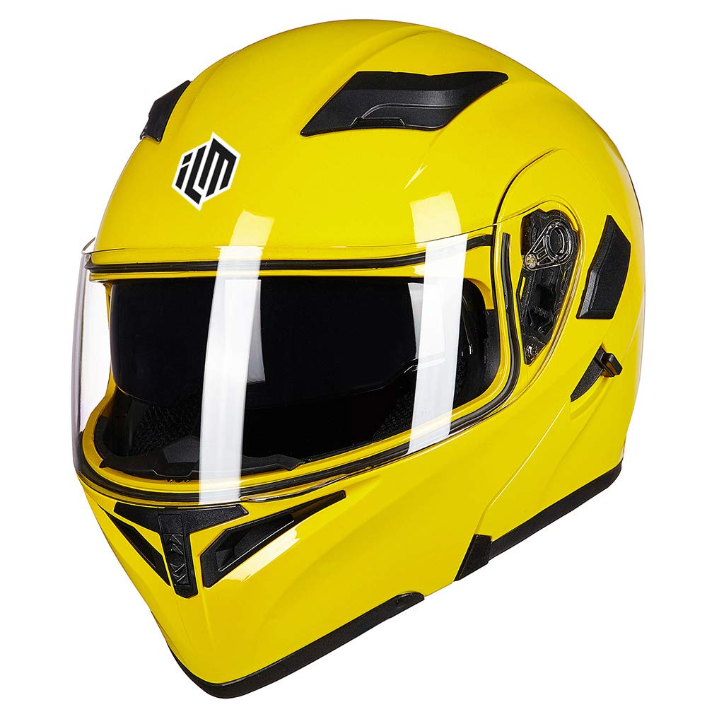 ILM 902 on rider during commute showing comfort and wind-noise reduction