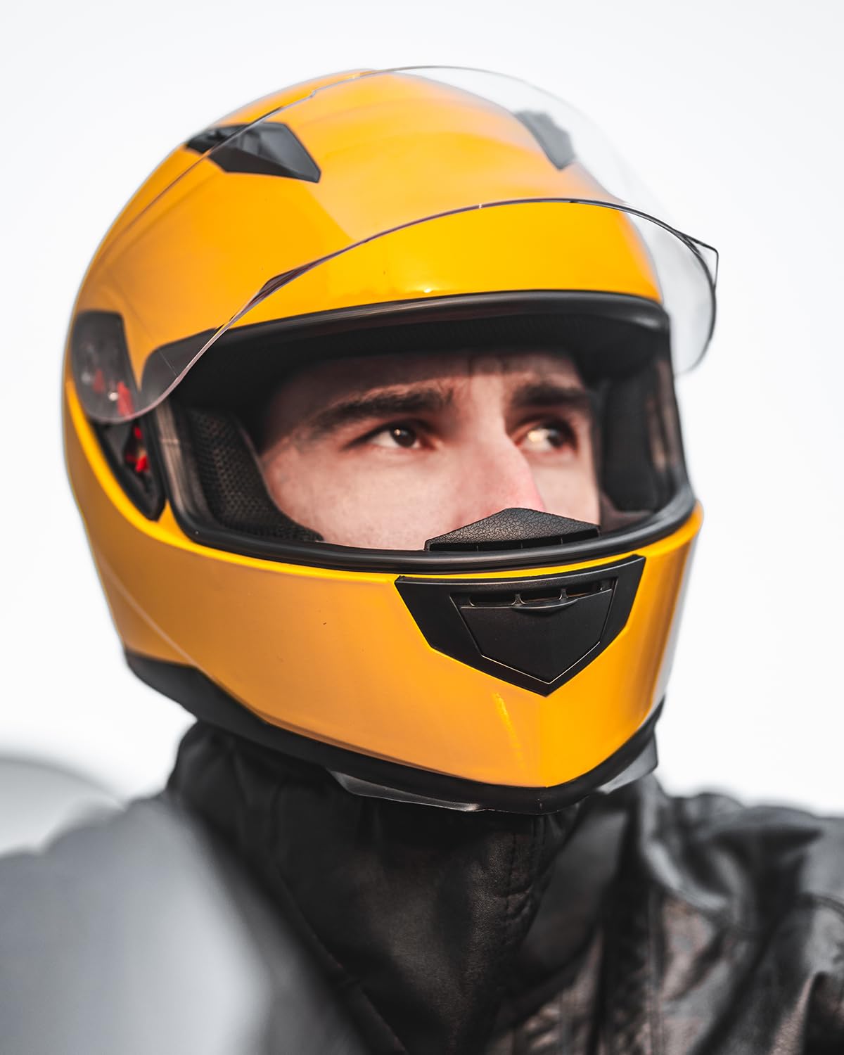 ILM helmet removable inner lining and pads for easy cleaning and fit