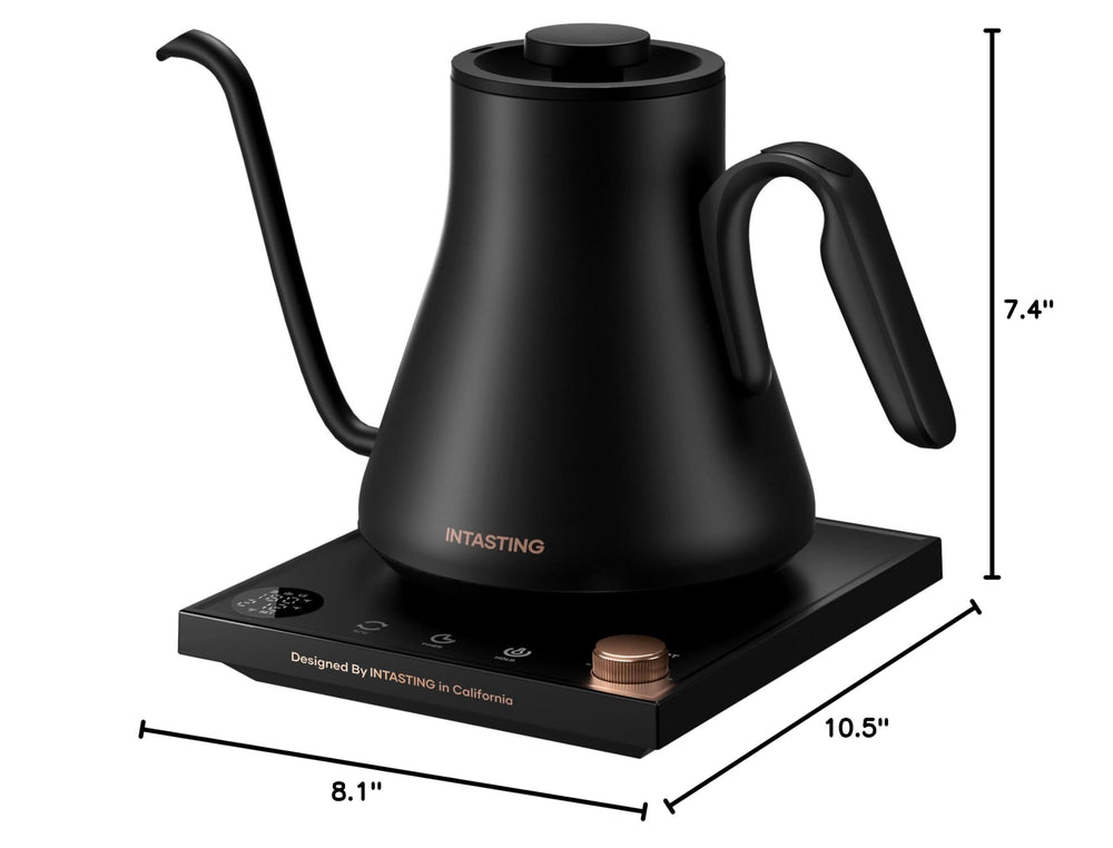 Black INTASTING gooseneck kettle on its base with dimension arrows.