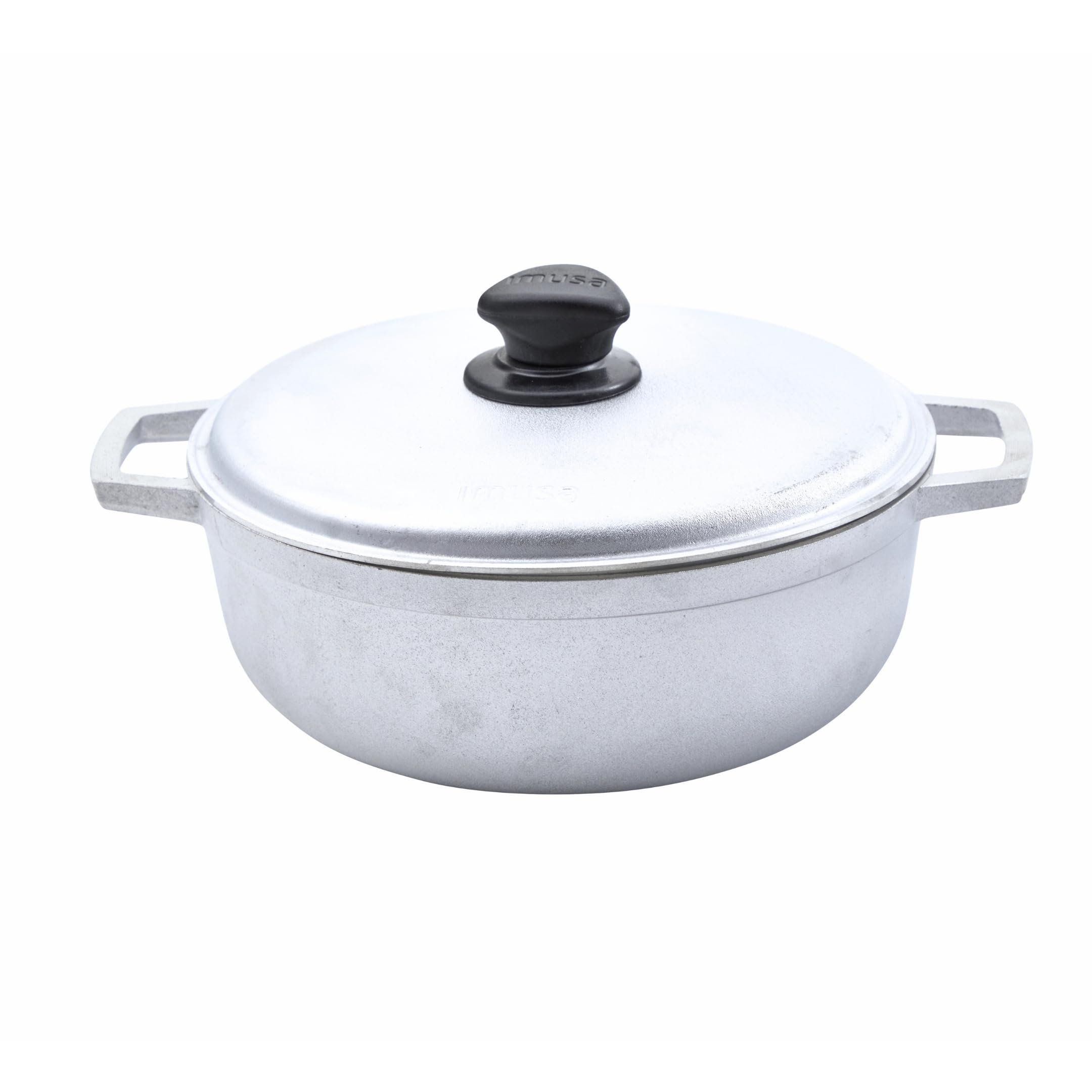 Imusa caldero front view showing shape and lid, highlights durable construction